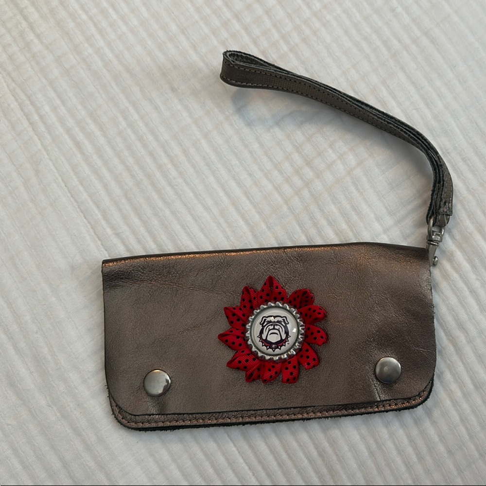 Metallic Wristlet with UGA Bulldog Accent